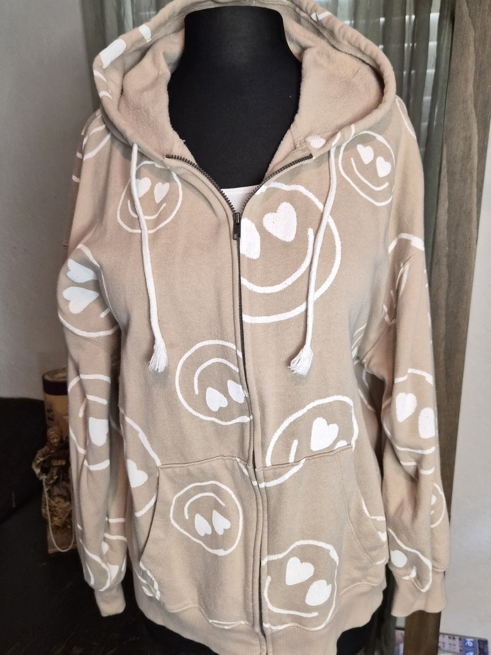 SO Brand Beige Zip-Up Hoodie w/ White Heart Smile Print